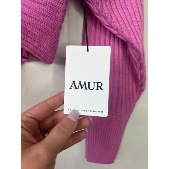 NWT Amur V-Neck Rib Knit Wool Twist Front Cruz Twist Sweater Cranberry Red - Picture 5 of 10